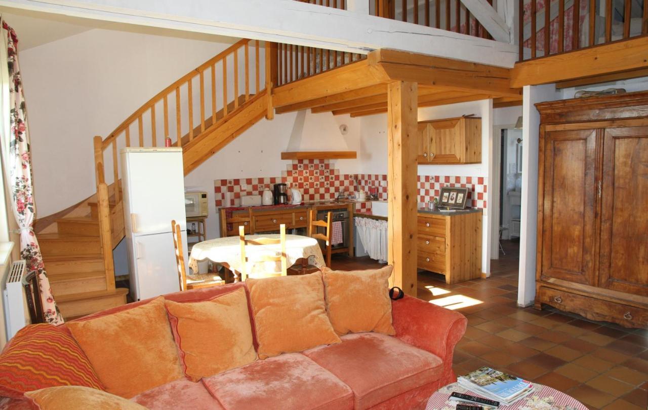 Bed and Breakfast Au Bon Gre D'Hugoline Blanzac  Экстерьер фото